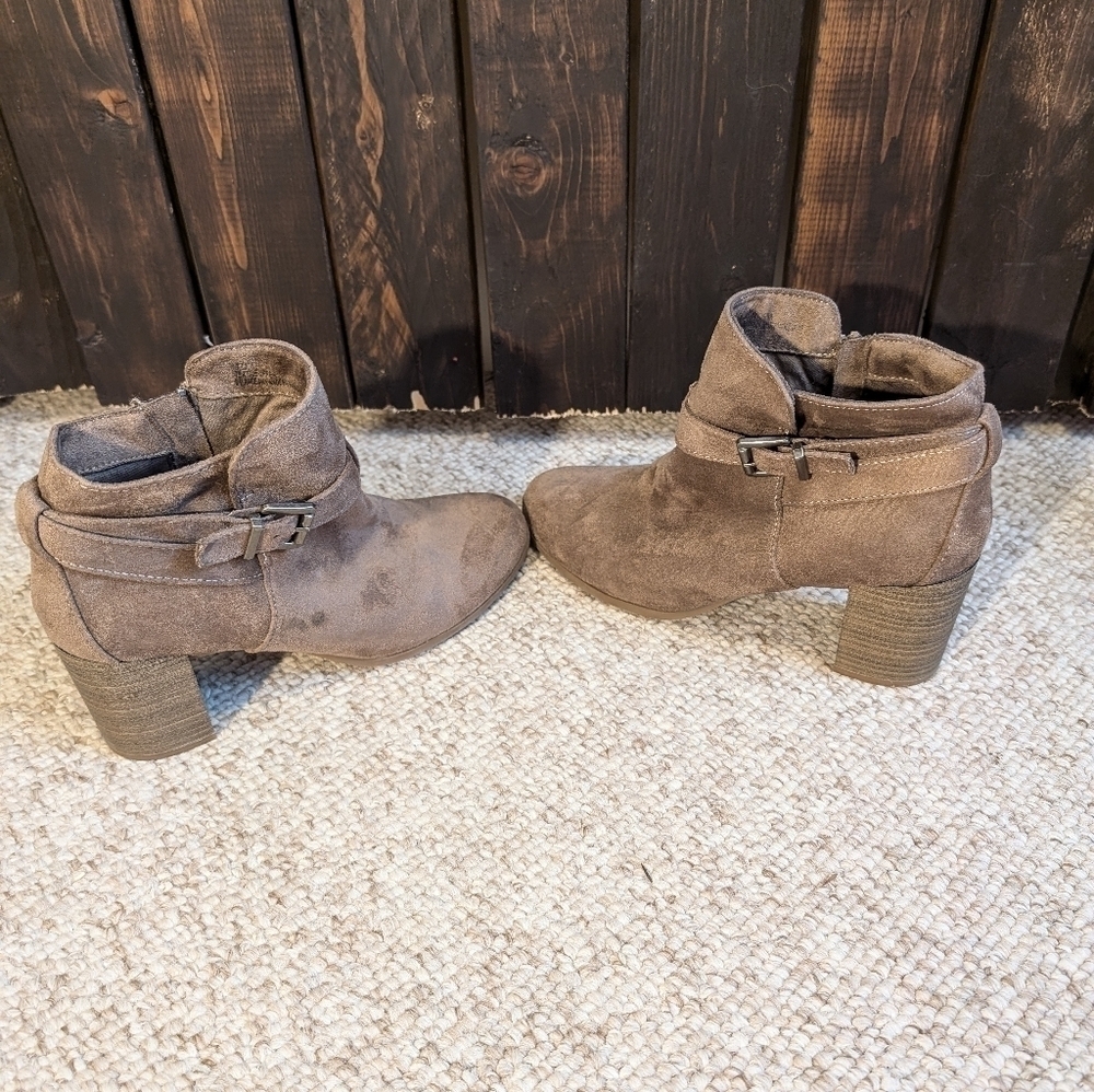 Merona chunky heel, ankle boots size 10